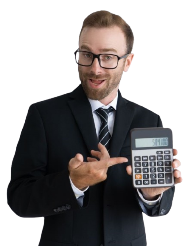 Biuro Rachunkowe EpicVision Mężczyzna w garniturze i okularach wskazuje na kalkulator z wyświetloną liczbą 584100, prezentując go z uśmiechem.